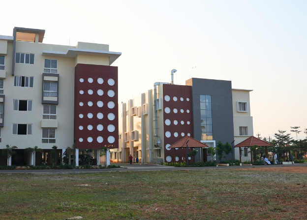 Why is choosing a senior living in Coimbatore better than staying alone